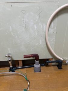 食洗器用給水管、排水管状況